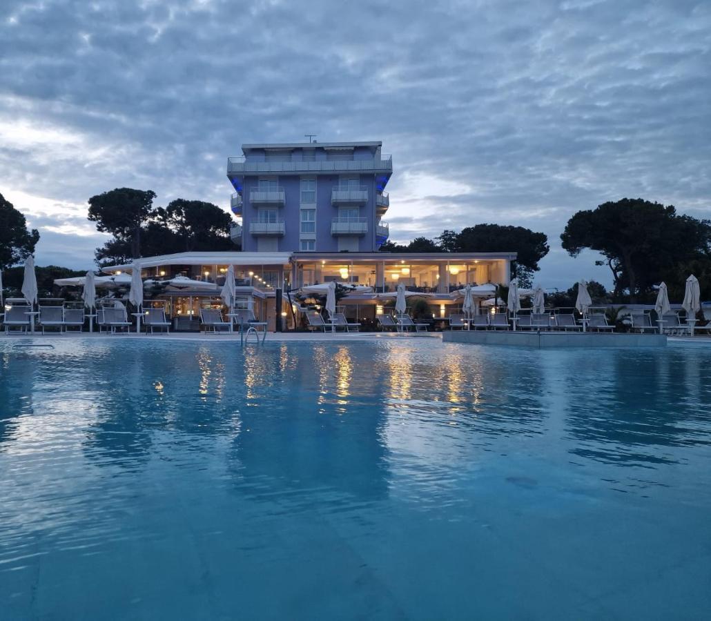 Fantinello Hotel Caorle Exterior photo